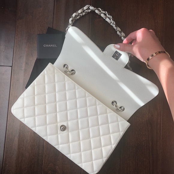 🌟SOLD🌟Authentic Classic Caviar Chanel Flap Bag - Picture 2 of 6